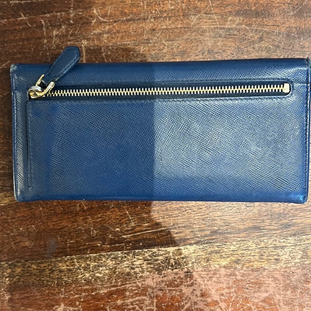BAG BATTLE Prada Wallet - Picture 5 of 11